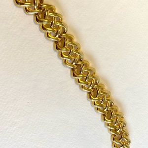 Eye-catching Gold-toned Braided Link Bracelet